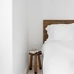 Joivy Exquisite Apt Near Bica Elevator