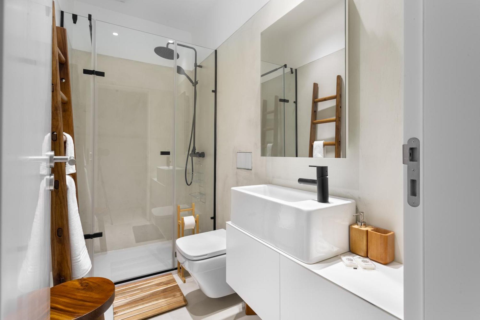 Joivy Exquisite Near Bica Elevator Apartment